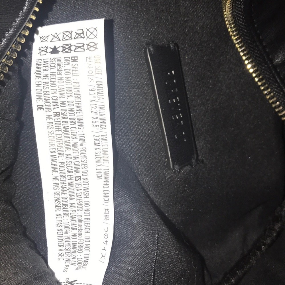 Backpack - Picture 7 of 7